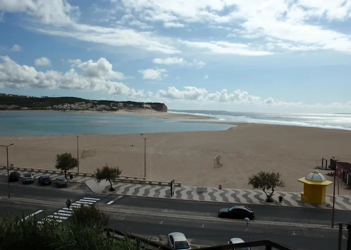 Dans Un Cadre Paradisiaque * פוז דו ארליו